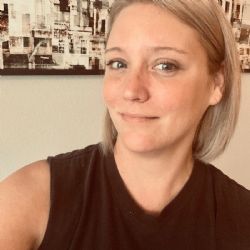 Merideth Carballal | Artist